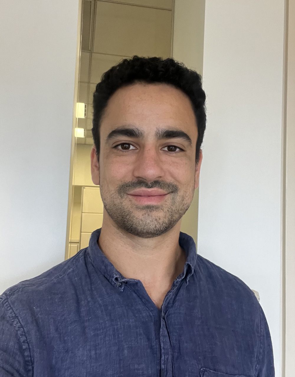 Noah  Gordon ​​​​