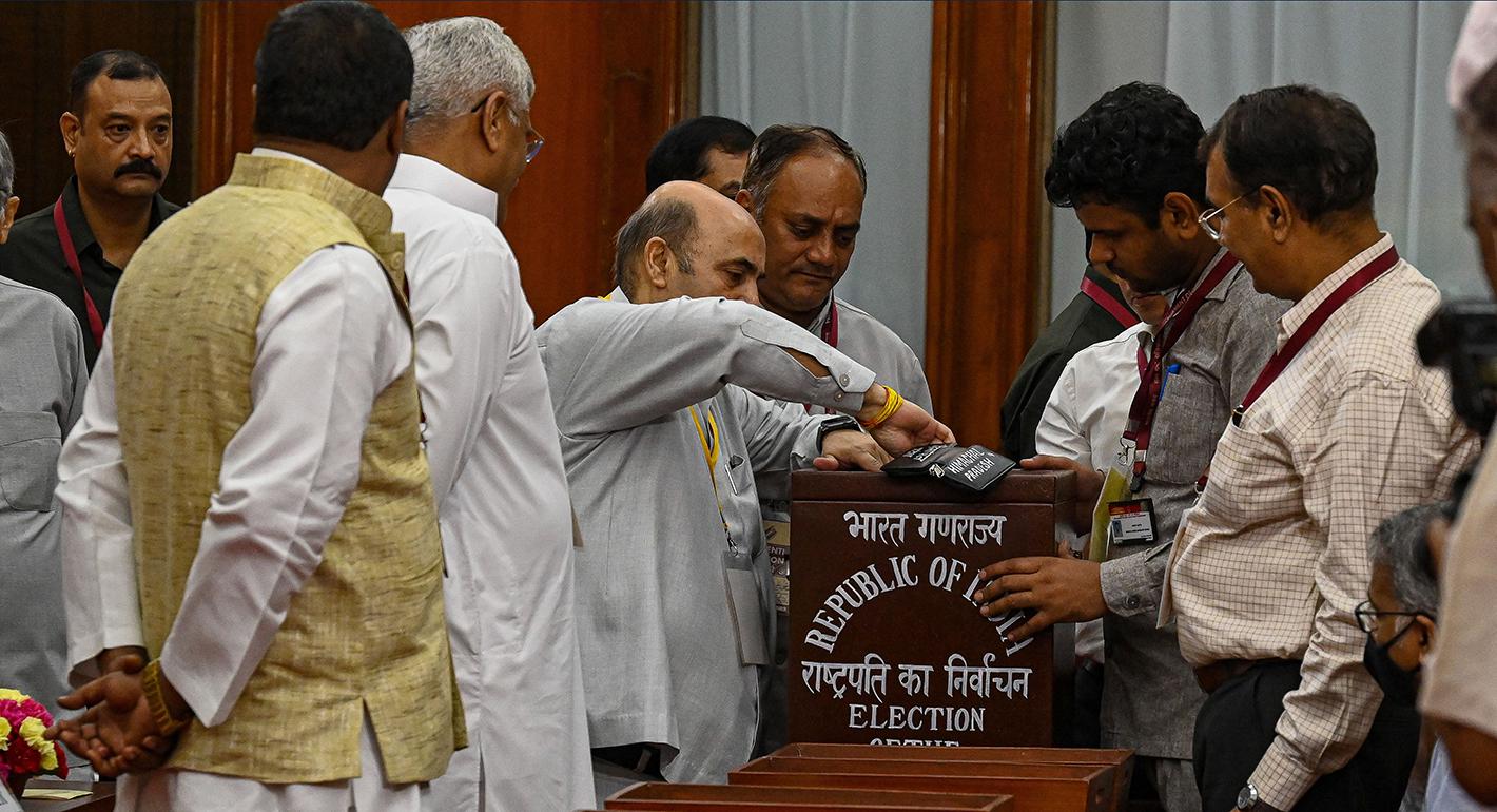 Bet on Big-Tent Opposition Electoral Coalitions to Defeat Democratic Backsliding