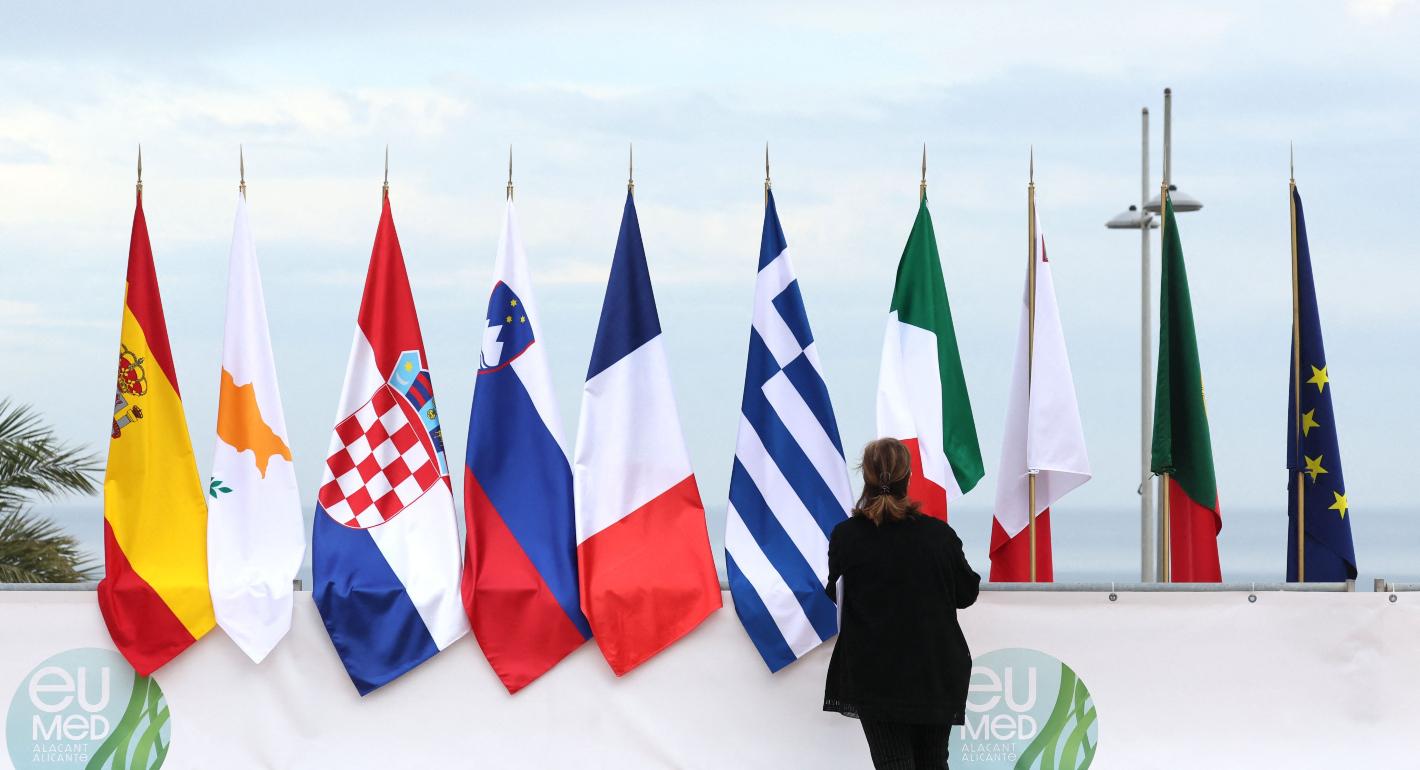 Reassessing Southern EU Democracy Support: The Security Dilemma