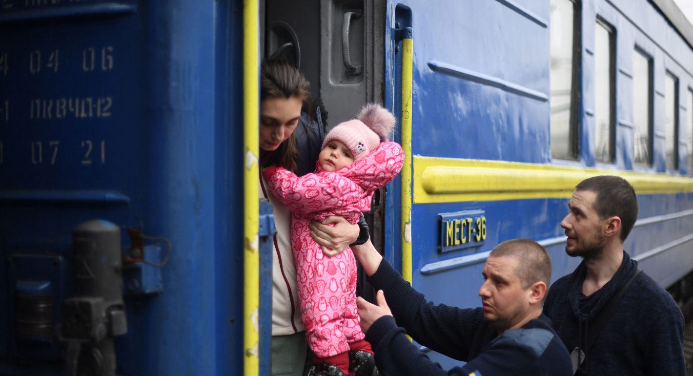 To Return or Not? Ukrainian Women’s Experiences of Internal Displacement