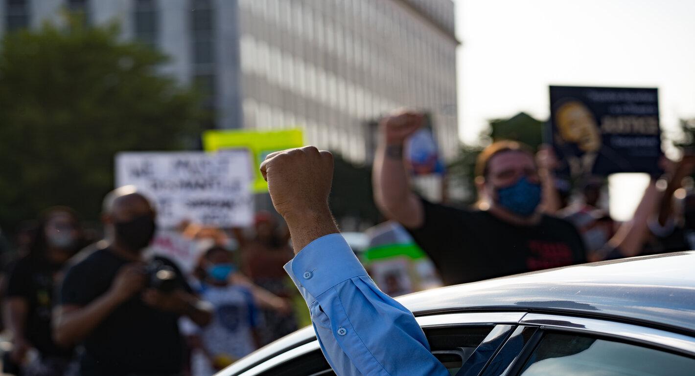 Racial Reckoning in the United States: Expanding and Innovating on the Global Transitional Justice Experience